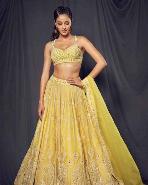 sexy lehanga|Lehengas